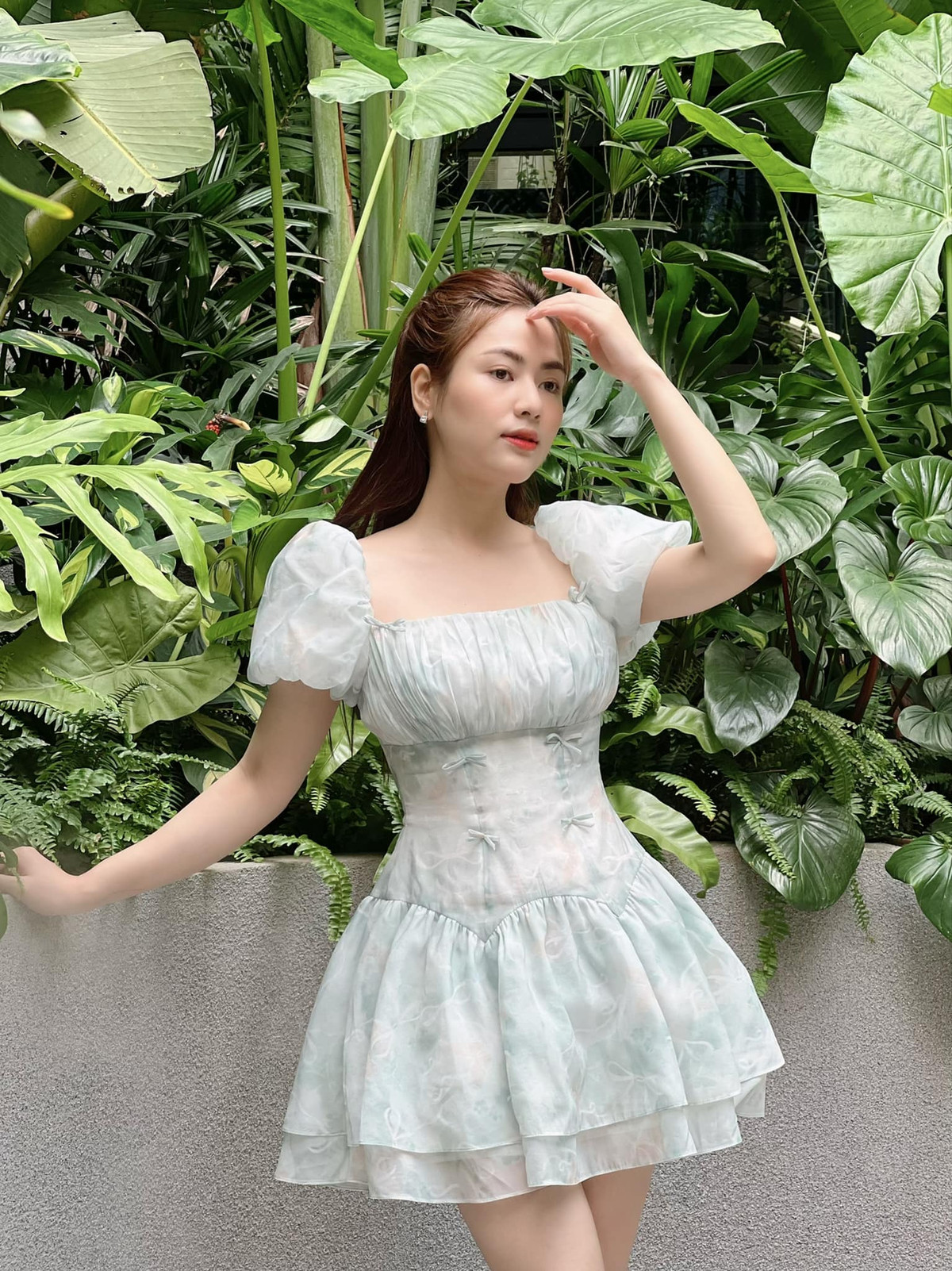 Khi trưởng thành vẻ ngoài của Việt Hoa cũng ngày càng hoàn thiện chứng tỏ nét đẹp tự nhiên, không chỉnh sửa của nữ diễn viên. Ảnh: FB Vũ Việt Hoa