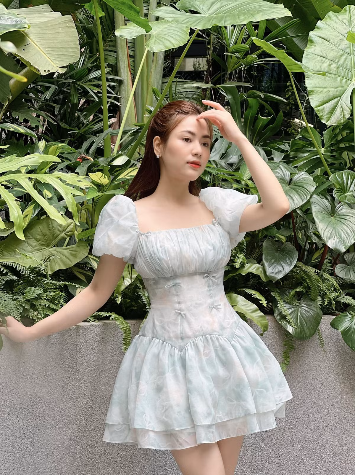 Khi trưởng thành vẻ ngoài của Việt Hoa cũng ngày càng hoàn thiện chứng tỏ nét đẹp tự nhiên, không chỉnh sửa của nữ diễn viên. Ảnh: FB Vũ Việt Hoa