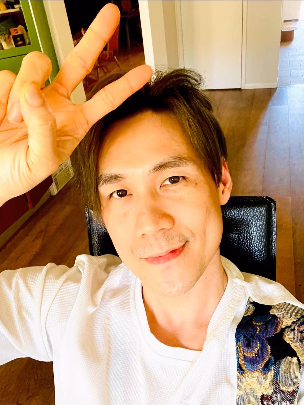 Ca sĩ Khánh Phương đi diễn ở Australia.