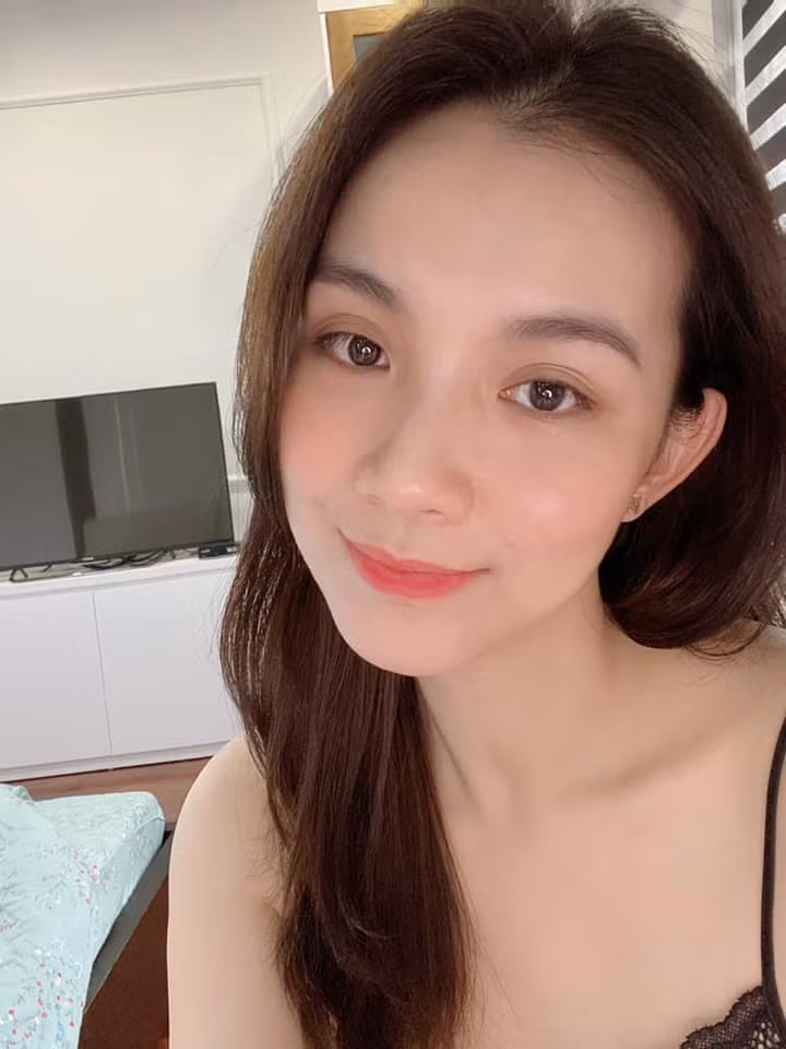 Tuy nhiên, khi sự nghiệp đang ở đỉnh cao, Hoa hậu Thùy Lâm bất ngờ quyết định "ở ẩn", tập trung vào cuộc sống gia đình. Ảnh: FB Nguyễn Thuỳ Lâm