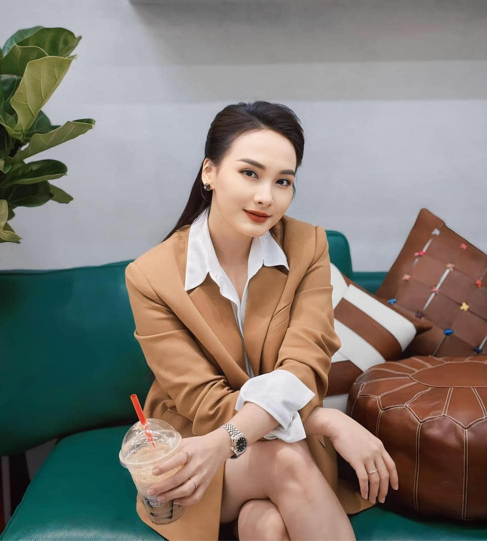 "Cái gì mà sắp 36 tuổi, dở à? 16 thôi", diễn viên Bảo Thanh dí dỏm chia sẻ. Ảnh: FB Bảo Thanh