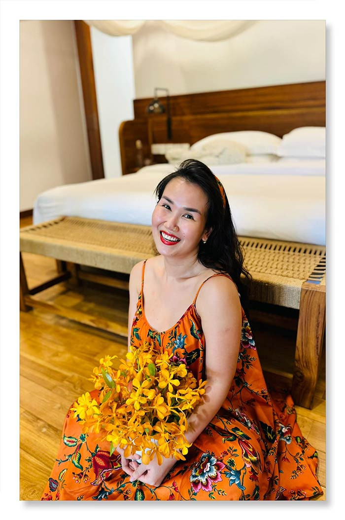 Võ Hạ Trâm vẫn giữ được vẻ tươi tắn, rạng rỡ khi mang thai sắp tới ngày sinh. (Ảnh: FB Võ Hạ Trâm)