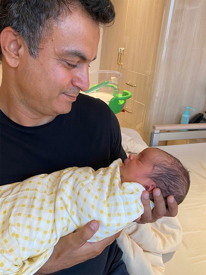 Bé Milo chào đời vào ngày 9/10 bằng phương pháp sinh mổ. (Ảnh: FB Võ Hạ Trâm)