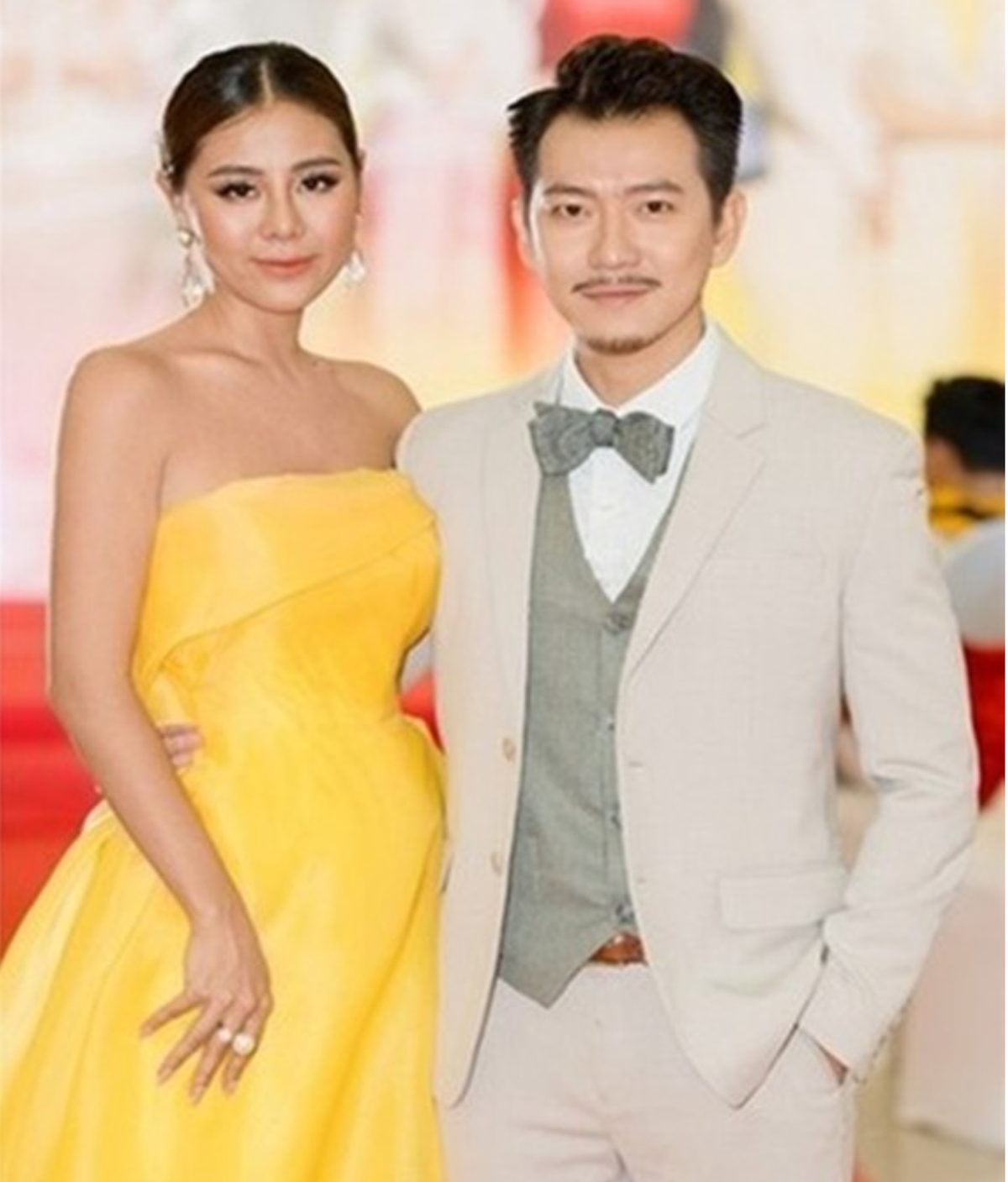 Nam Thư cũng từng vướng tin đồn yêu diễn viên Pom. Cô hỗ trợ nam diễn viên nhiệt tình trong sự nghiệp. Tuy nhiên, nữ diễn viên phủ nhận yêu đàn em. Ảnh: Yan