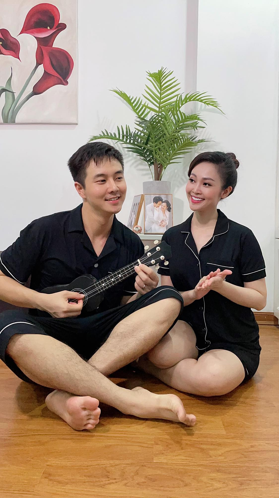 Vì lấy chồng kém tuổi nên MC Thùy Linh cũng luôn làm mới bản thân mỗi khi xuất hiện.