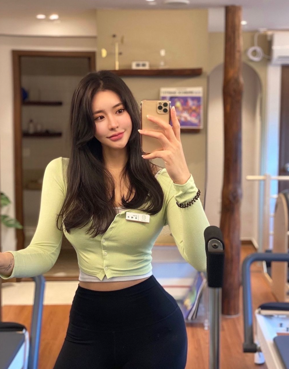 Oh Hye Soo nổi tiếng với những bộ trang phục gợi cảm, không ngại ngần thể hiện cá tính mạnh mẽ. Ảnh: IG Hyesoo Oh