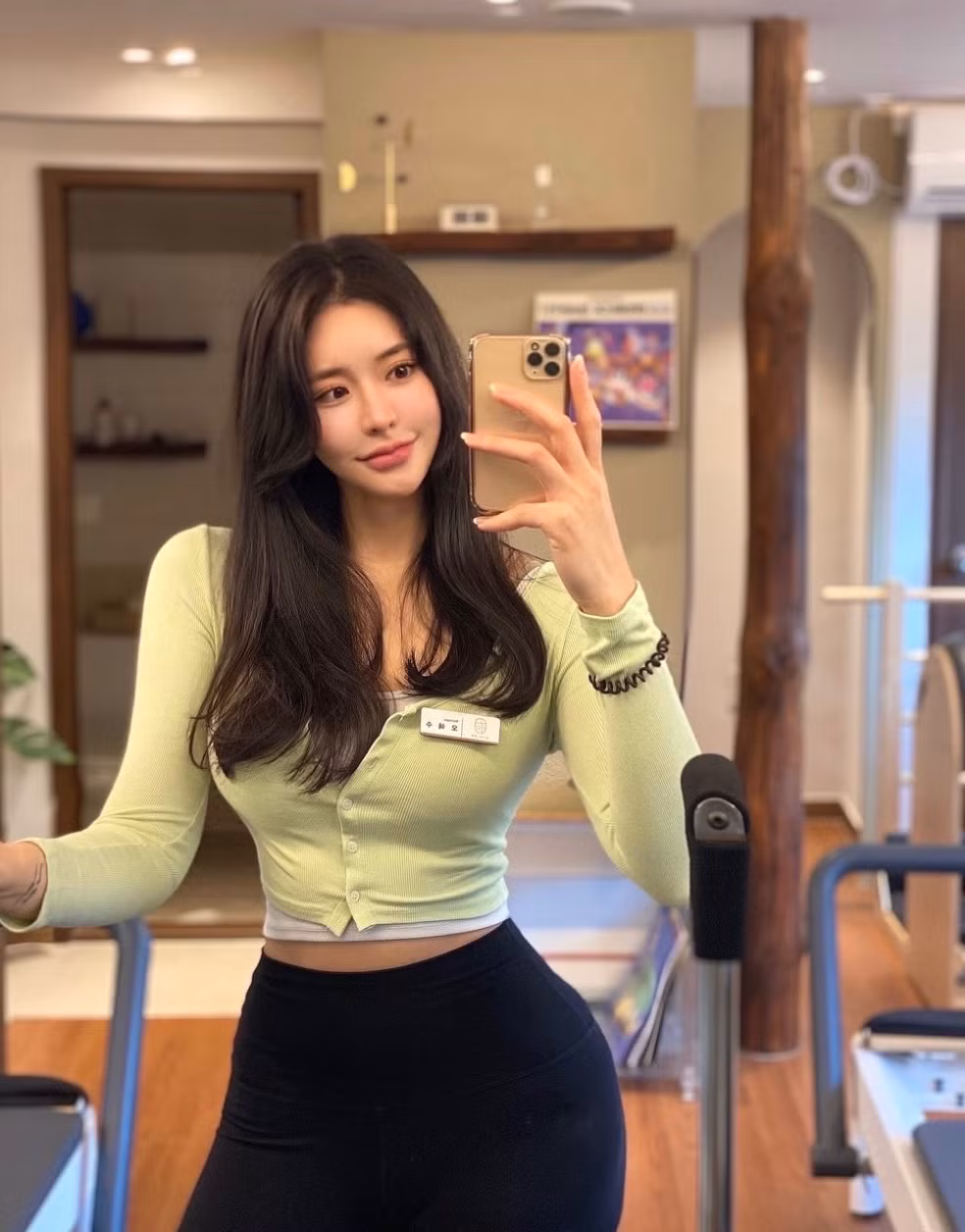 Oh Hye Soo nổi tiếng với những bộ trang phục gợi cảm, không ngại ngần thể hiện cá tính mạnh mẽ. Ảnh: IG Hyesoo Oh