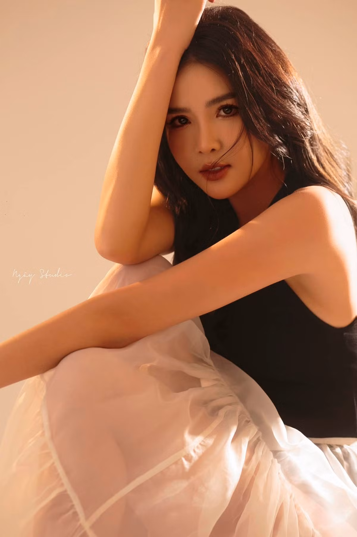 Sau 7 năm bên Mạc Hồng Quân, cô nàng đã rời showbiz tập trung vào công việc kinh doanh và chăm hai con nhỏ. Ảnh: FBNV