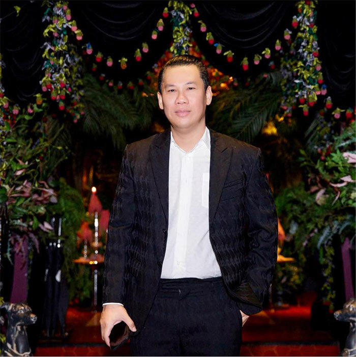 Sau khi chia tay nữ ca sĩ, trong năm 2021, đại gia Đức Huy liên tục vướng nghi vấn hẹn hò với loạt người đẹp như Cẩm Đan, Khánh My.