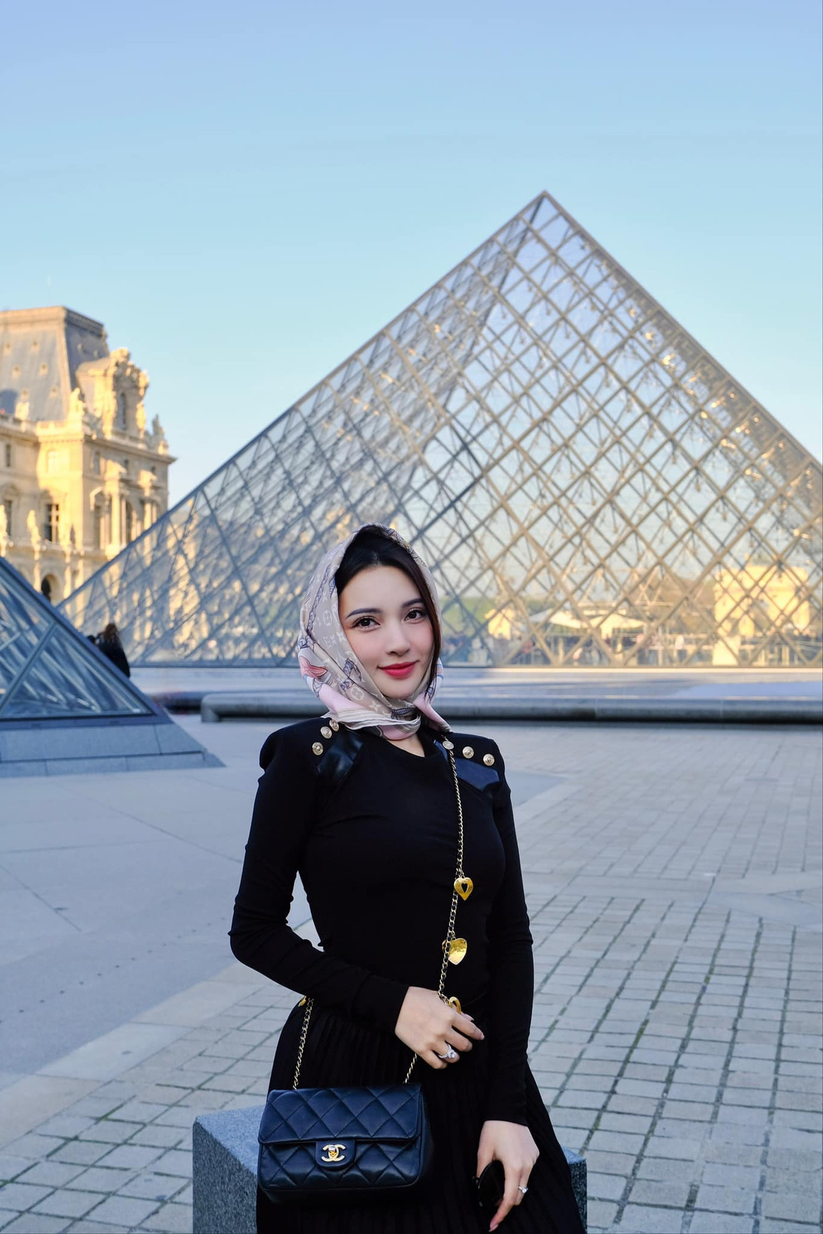 Đằng sau ánh hào quang của màn ảnh, Bích Thủy đang tận hưởng cuộc sống hôn nhân hạnh phúc, sang chảnh, thường xuyên du lịch nước ngoài. Ảnh: FB Nguyễn Bích Thuỷ