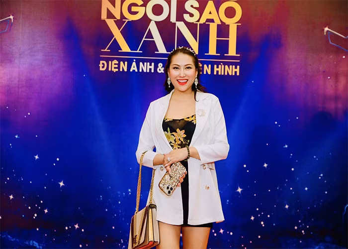 Sau 21 lần phẫu thuật thẩm mỹ, nhan sắc hiện tại của Phi Thanh Vân luôn được nhiều người quan tâm.