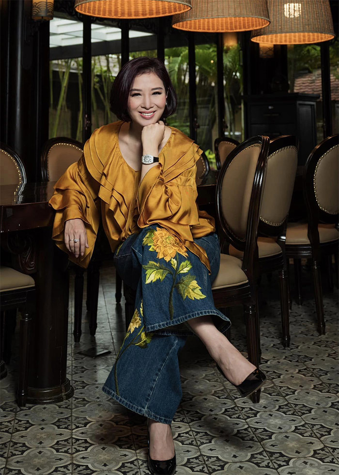 Ngoài làm diễn viên, Thu Hương còn là MC chương trình Phụ nữ thế kỷ 21 và Làm giàu không khó trên VTV3.