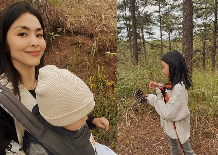 Khoảnh khắc bình yên của Tăng Thanh Hà cùng con gái và con trai út đi dạo chơi trong rừng.