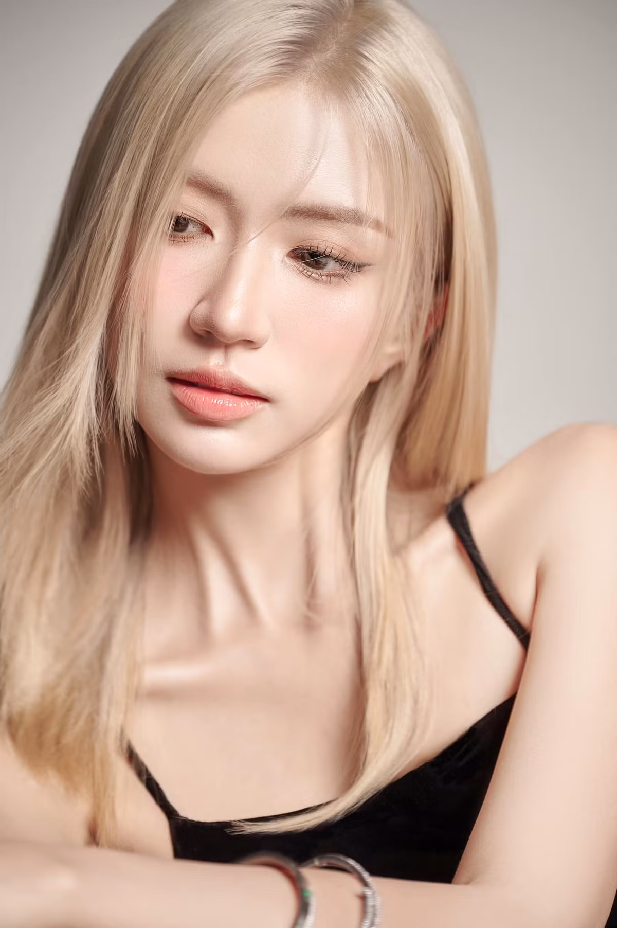 Vào ngày 20/1 năm nay, Ngọc Huyền và Duy Minh – cháu trai NSƯT Chí Trung đã chính thức tổ chức hôn lễ ở Hà Nội. Ảnh: FB Nguyễn Ngọc Huyền