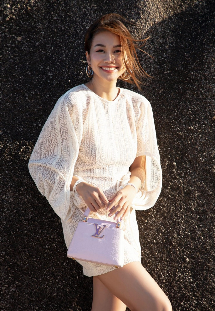 Đăng ảnh mới, Thanh Hằng thừa nhận bản thân "trổ mã thành công sau khi lấy chồng".