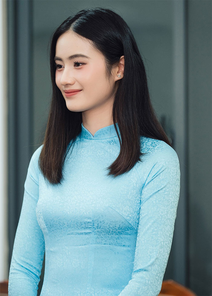 Sau khi lên ngôi Miss World Vietnam 2023, Huỳnh Trần Ý Nhi có những phát ngôn gây tranh cãi khiến phần lớn fan sắc đẹp Việt quay lưng. Sau chuỗi ngày ồn ào, Ý Nhi đã chọn sang Australia du học.