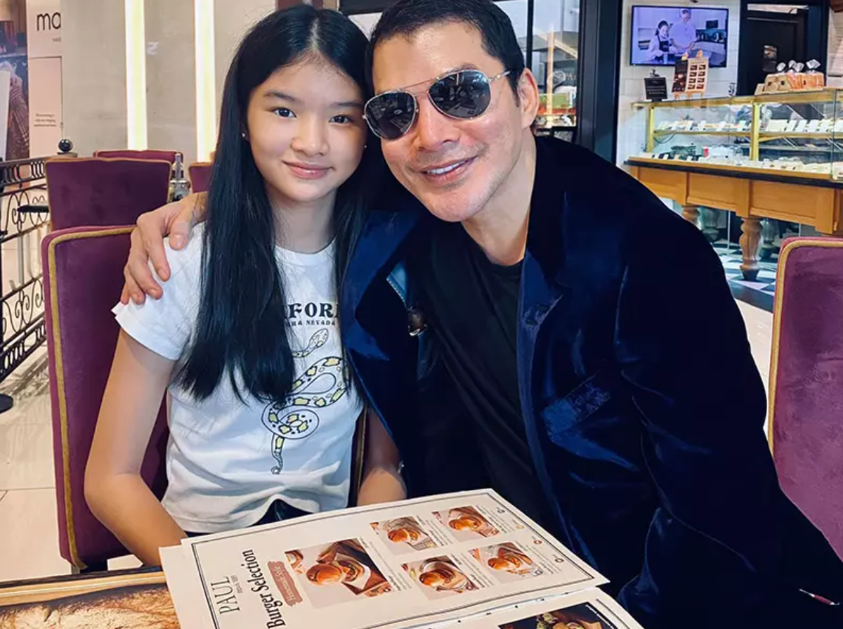 Năm 2015, Trần Bảo Sơn tặng con gái Bảo Tiên chiếc xế hộp đắt đỏ. Được biết siêu xe Trần Bảo Sơn mua cho con gái thuộc dòng Porches, có giá khoảng 5 tỷ đồng.