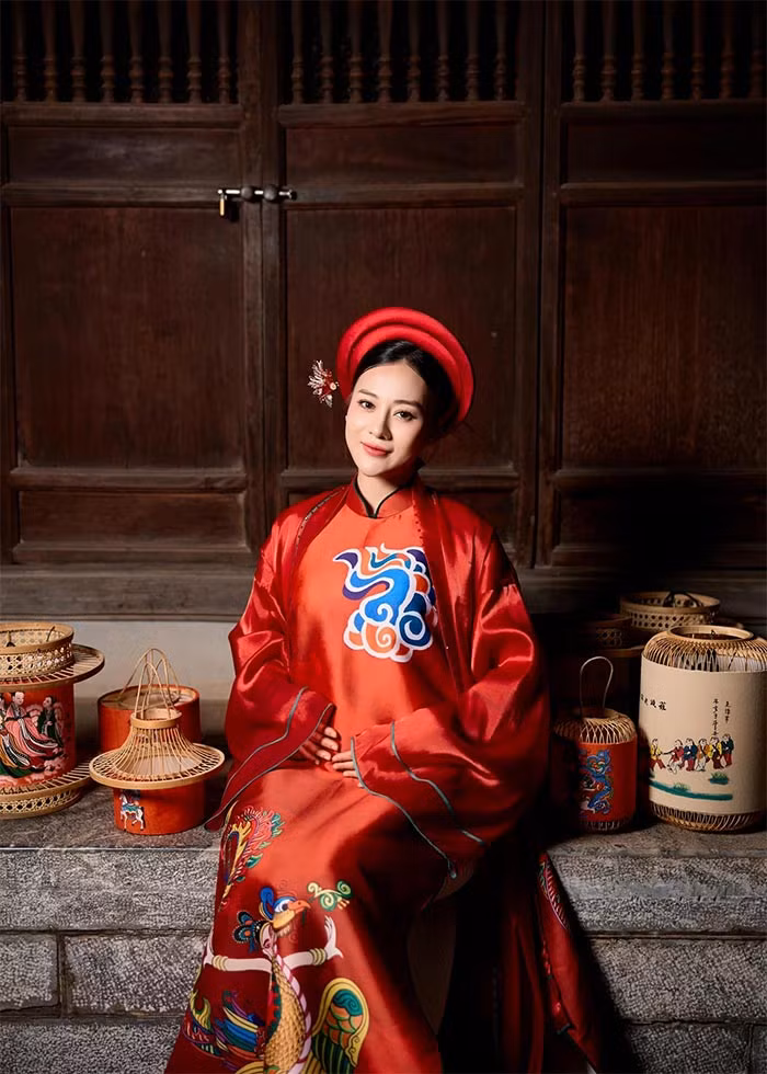 Phương Oanh hiện đang mang song thai ở tháng thứ 5.