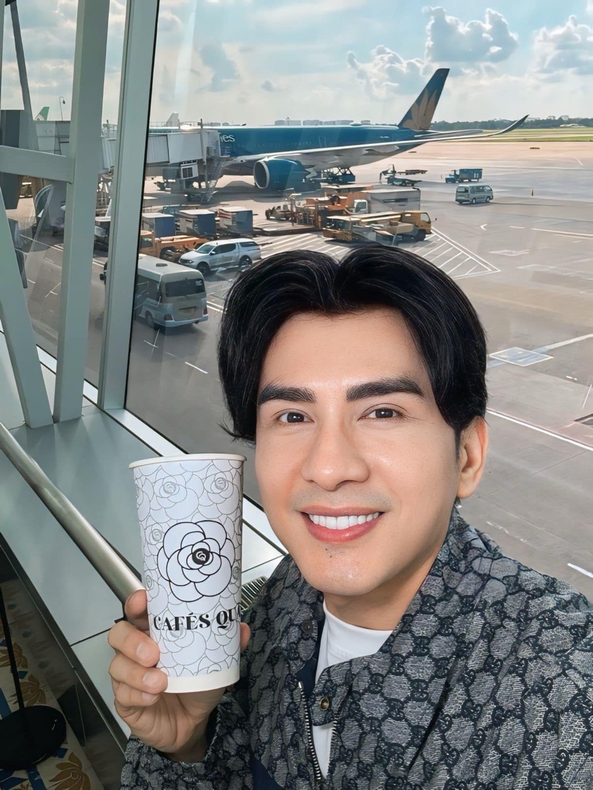 Đan Trường không chỉ được đông đảo khán giả yêu mến, thần tượng mà còn nhận được sự ngưỡng mộ từ nhiều đồng nghiệp trong giới showbiz. Ảnh: FB Dan Truong Pham