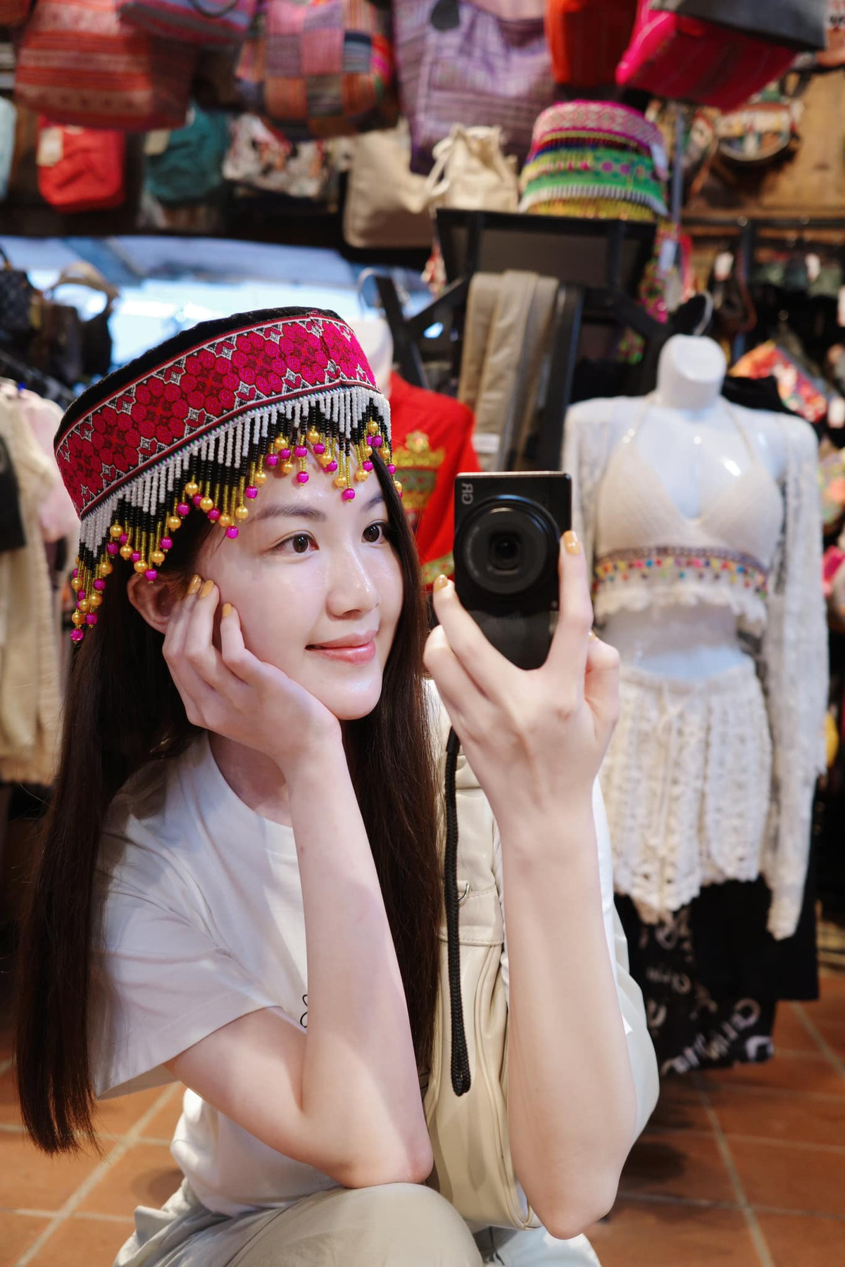 Diễn viên Lương Thanh vui vẻ với chuyến du lịch trải nghiệm ở vùng cao. Ảnh: FB Lương Thanh