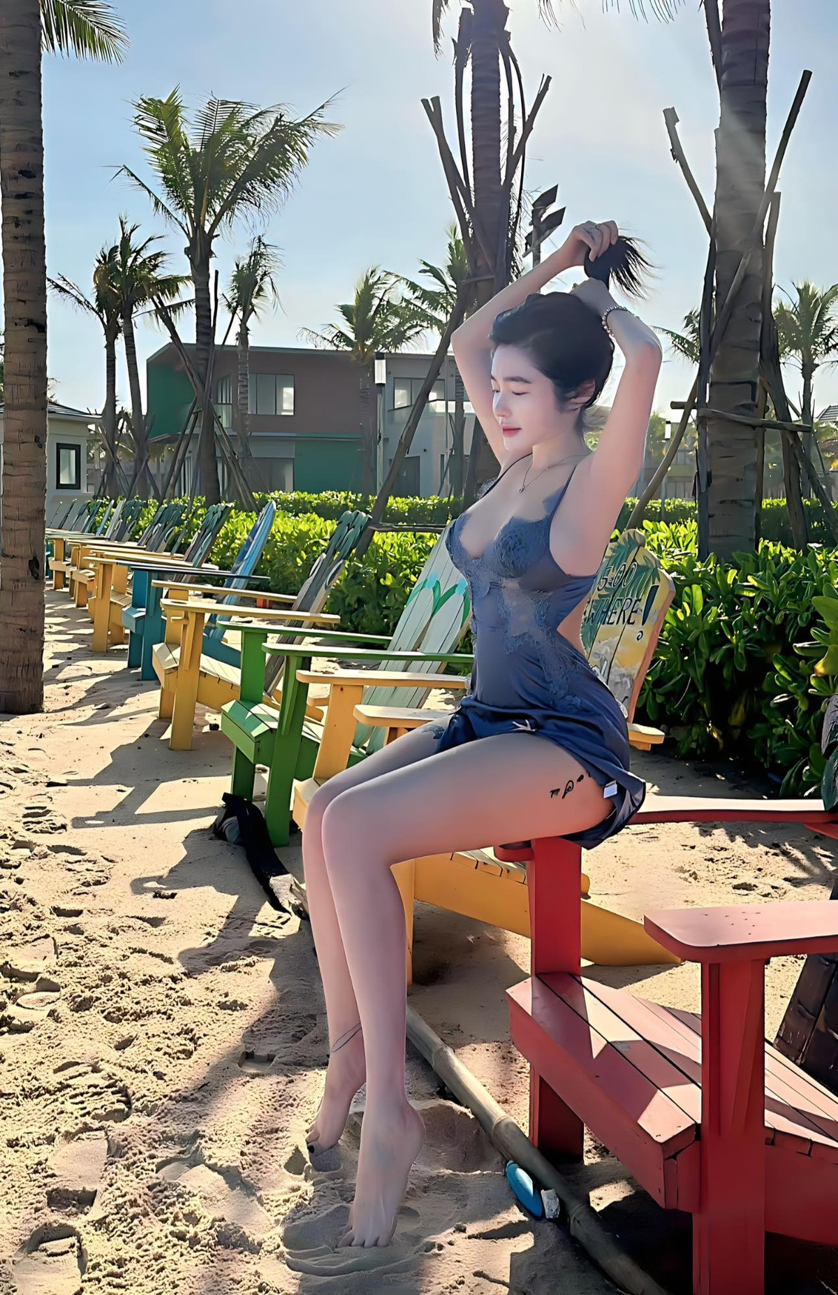 Dù thời gian trôi qua và đã ở tuổi 34, bà mẹ 2 con vẫn theo đuổi style quyến rũ khó ai đọ lại.