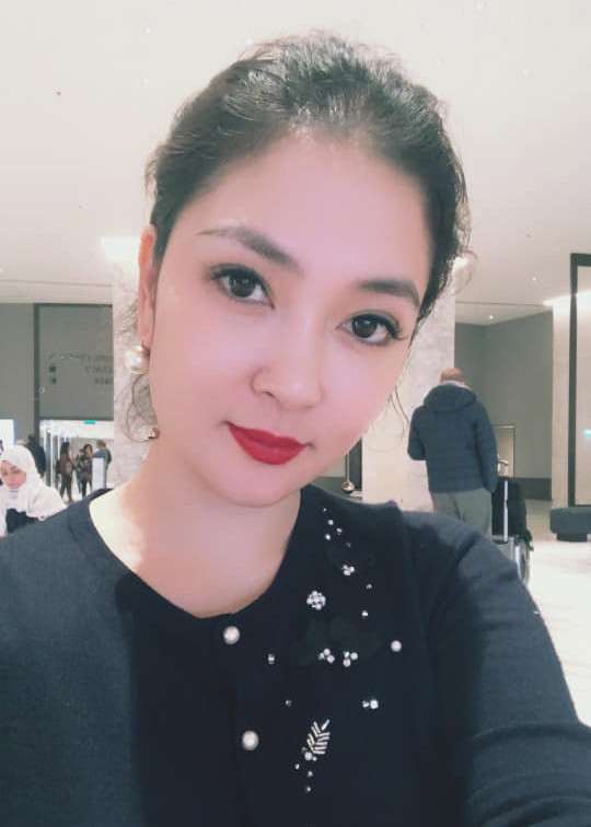 Vẻ ngoài của Nguyễn Thị Huyền vẫn xinh đẹp và cuốn hút như khi cô lên ngôi hoa hậu 20 năm trước. (Ảnh: FBNV)