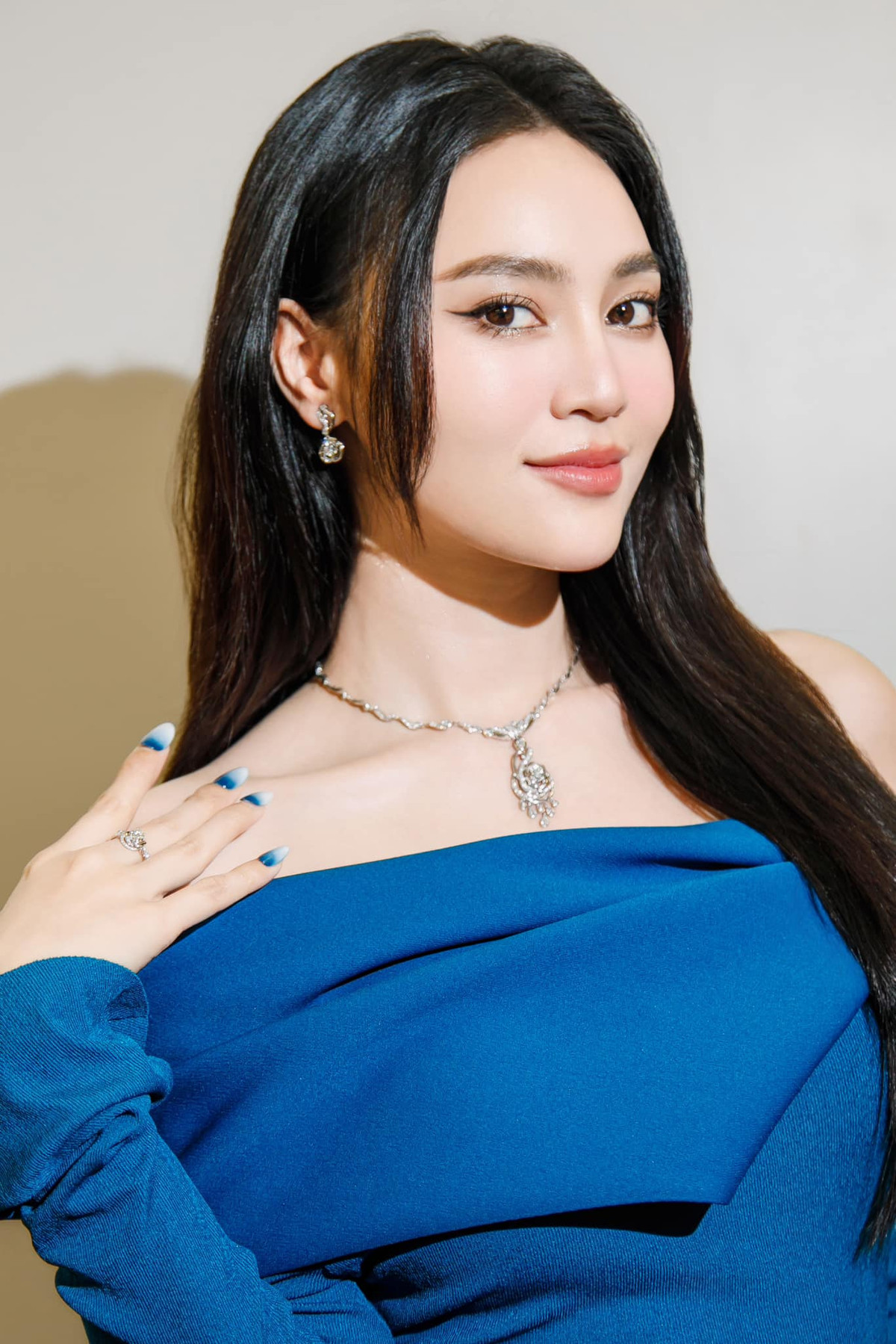 Nữ diễn viên xuất hiện trong nhiều tác phẩm ăn khách như: "Gái già lắm chiêu", "Cua lại vợ bầu", "Cô ba Sài Gòn", "Tấm Cám - Chuyện chưa kể", "1990", "Cô gái đến từ quá khứ"...Ảnh: FBNV