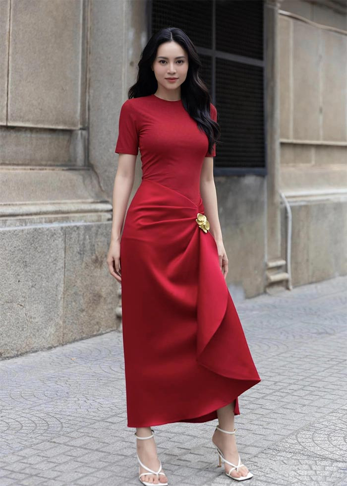 Lan Ngọc là sao nữ đắt show dự sự kiện, đóng quảng cáo, tham gia các gameshow... (Ảnh: FBNV)