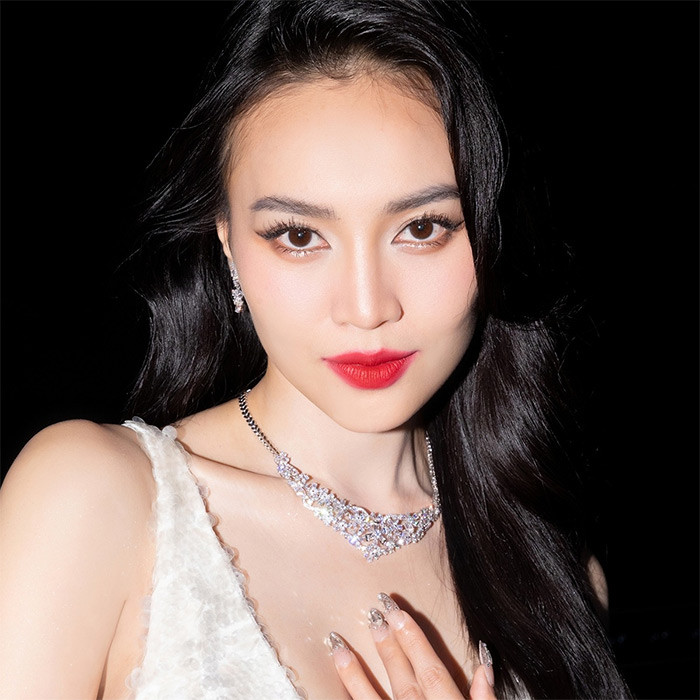 Ở tuổi 34, là "ngọc nữ màn ảnh Việt", Lan Ngọc nổi tiếng với hàng loạt bộ phim điện ảnh như: "Cô Ba Sài Gòn", "Tấm Cám: Chuyện chưa kể", "Gái già lắm chiêu",... (Ảnh: FBNV)