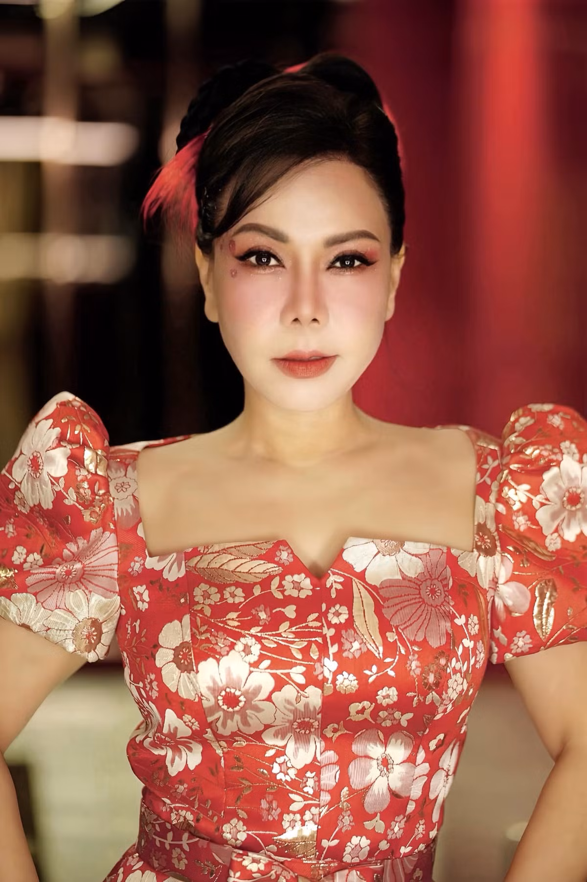 Dù không phải mỹ nhân "hack tuổi" hay có lợi thế về ngoại hình nhưng nữ danh hài luôn mang đến năng lượng tích cực khiến mọi người đều yêu thích.