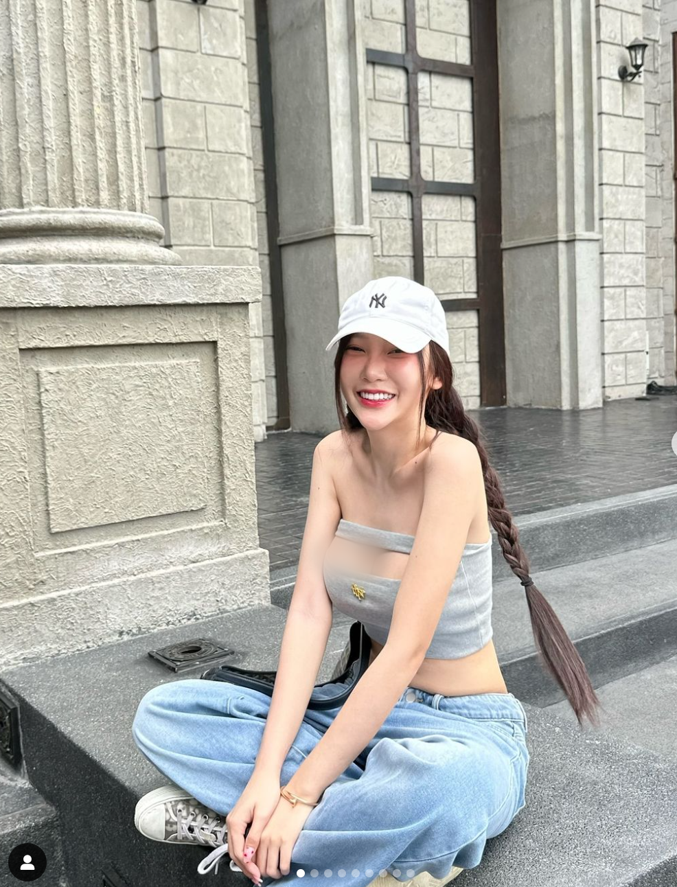 Dù nhận được nhiều ý kiến trái chiều, nhưng không thể phủ nhận rằng Natpaphat Ounboontan đã thành công trong việc thu hút sự chú ý của công chúng.