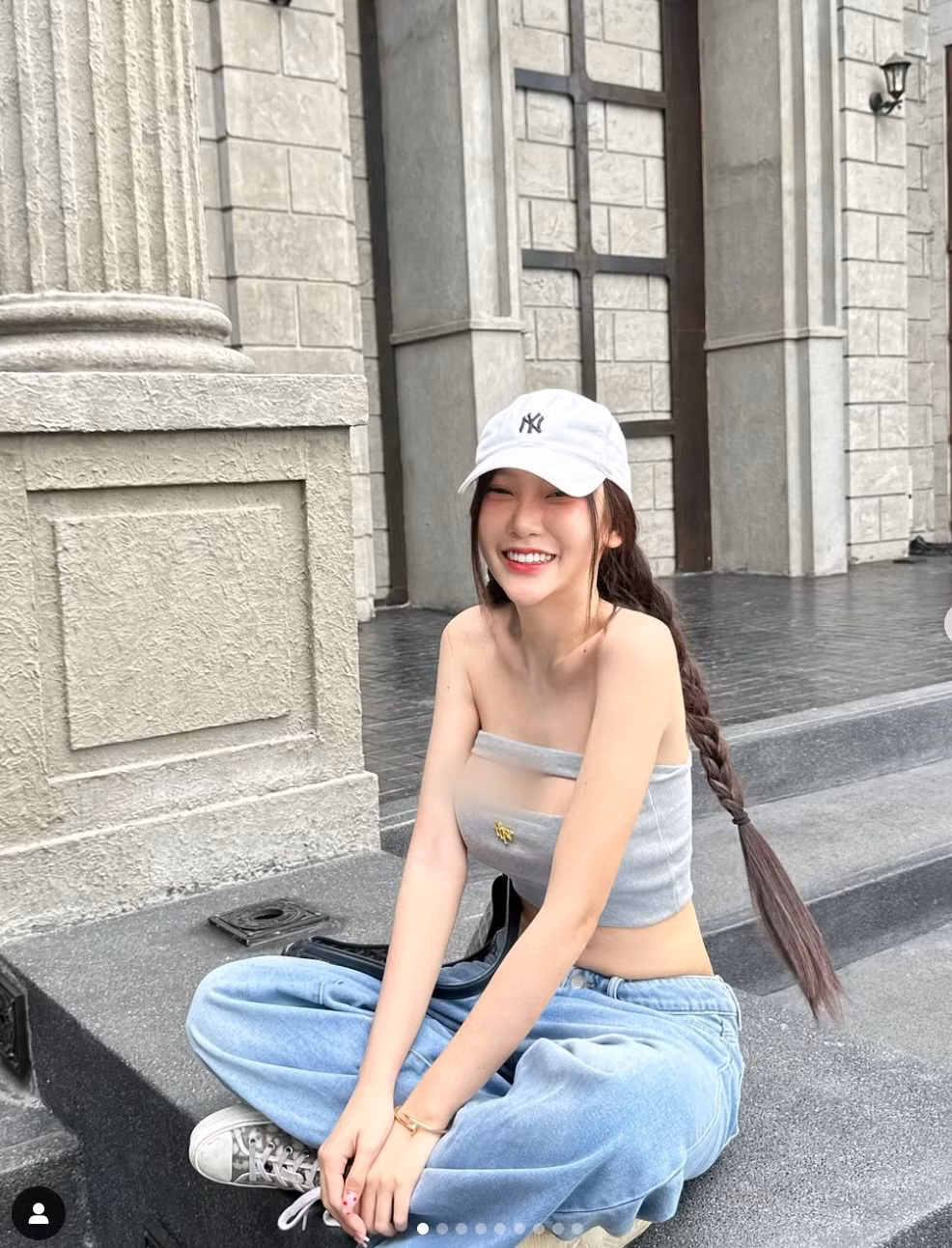 Dù nhận được nhiều ý kiến trái chiều, nhưng không thể phủ nhận rằng Natpaphat Ounboontan đã thành công trong việc thu hút sự chú ý của công chúng.