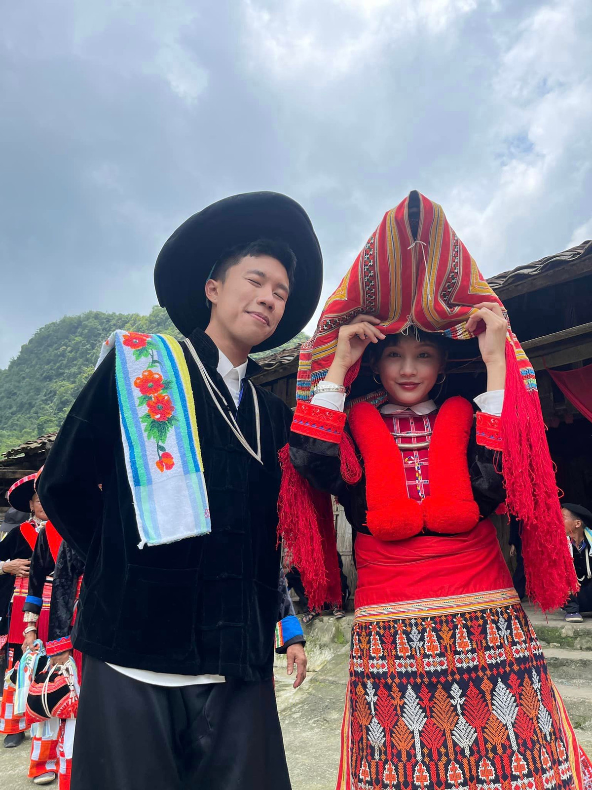 Mới đây, nữ diễn viên Thu Hà Ceri bức xúc cầu cứu khi bị giả mạo trên mạng xã hội và trở thành nạn nhân của việc cắt ghép video xuyên tạc. Ảnh: FB Thu Hà