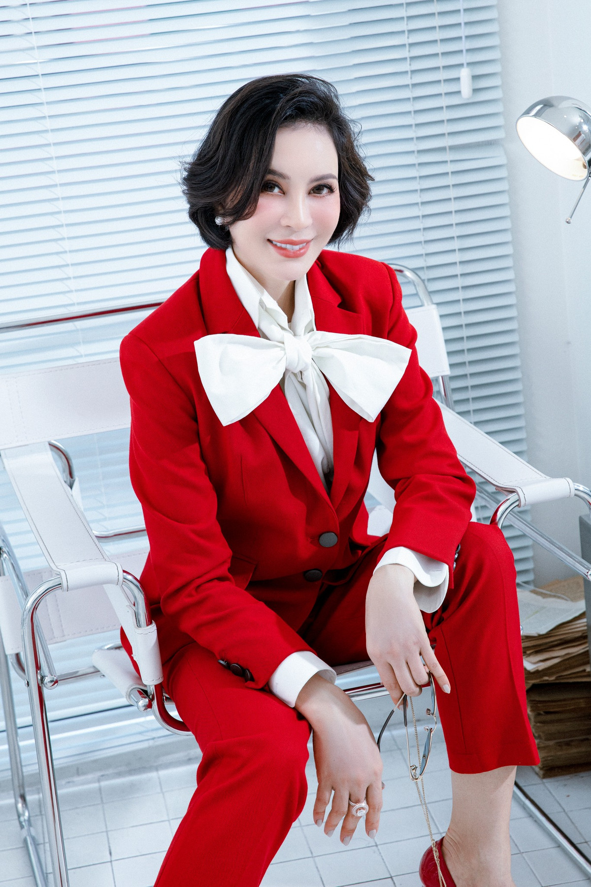 Thanh Mai còn được biết đến là một người đẹp phong cách, sành điệu với những bộ trang phục hàng hiệu, đẳng cấp. Ảnh: FB MC Thanh Mai