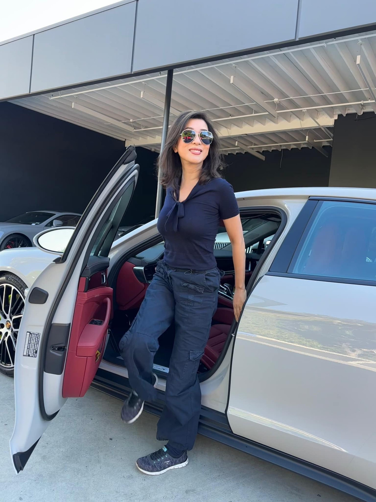 MC Kỳ Duyên gây chú ý khi sở hữu khối bất động sản lớn ở Mỹ, thường xuyên đi du lịch khắp thế giới. Ảnh: FB Nguyen Cao Ky Duyen