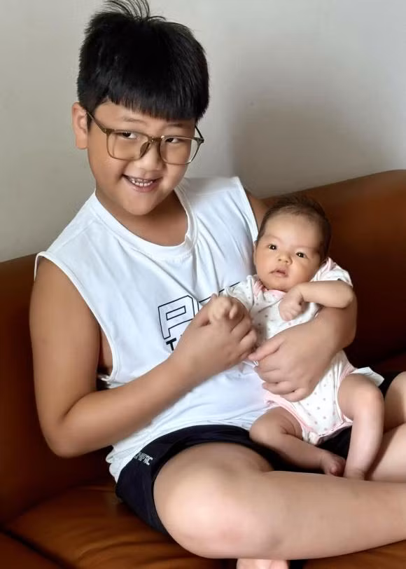 Thu Quỳnh phấn khích đăng ảnh hai nhóc tỳ.