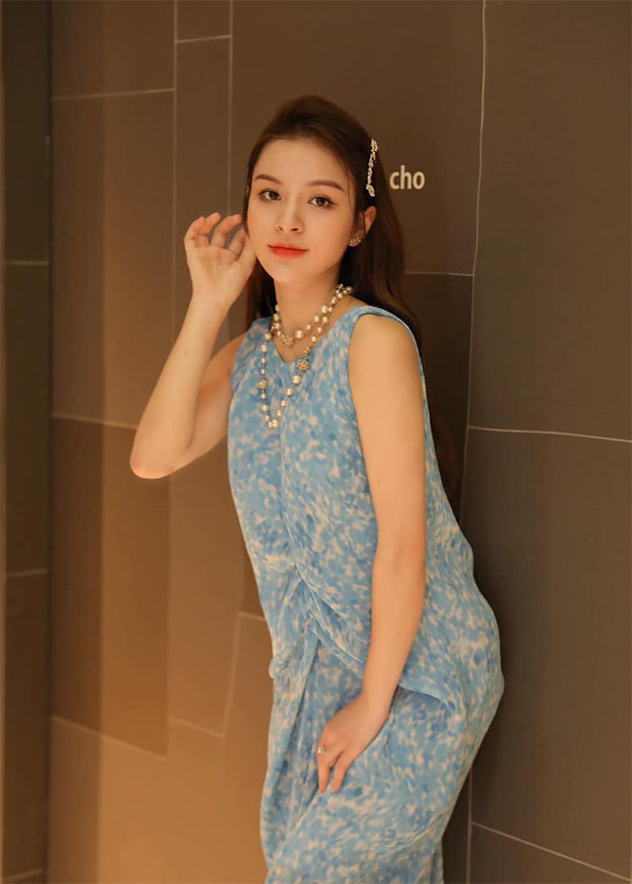 Nhan sắc của bà mẹ hai con xinh như hot girl.