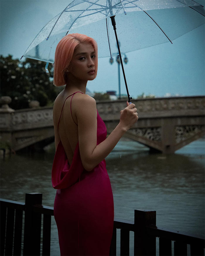 Khuôn mặt và vóc dáng của Trình Mỹ Duyên hiện tại đã rất bắt mắt, gợi cảm.