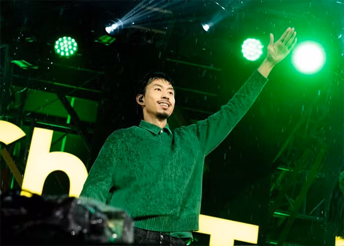 Cũng trong năm 2023, Đen Vâu nhận giải Đại sứ quảng cáo truyền cảm hứng với chiến dịch Sống một đời có lãi.