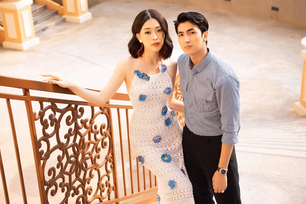 Dù bận rộn, cả hai vẫn luôn dành thời gian để có những giây phút lãng mạn. Ảnh: FBNV