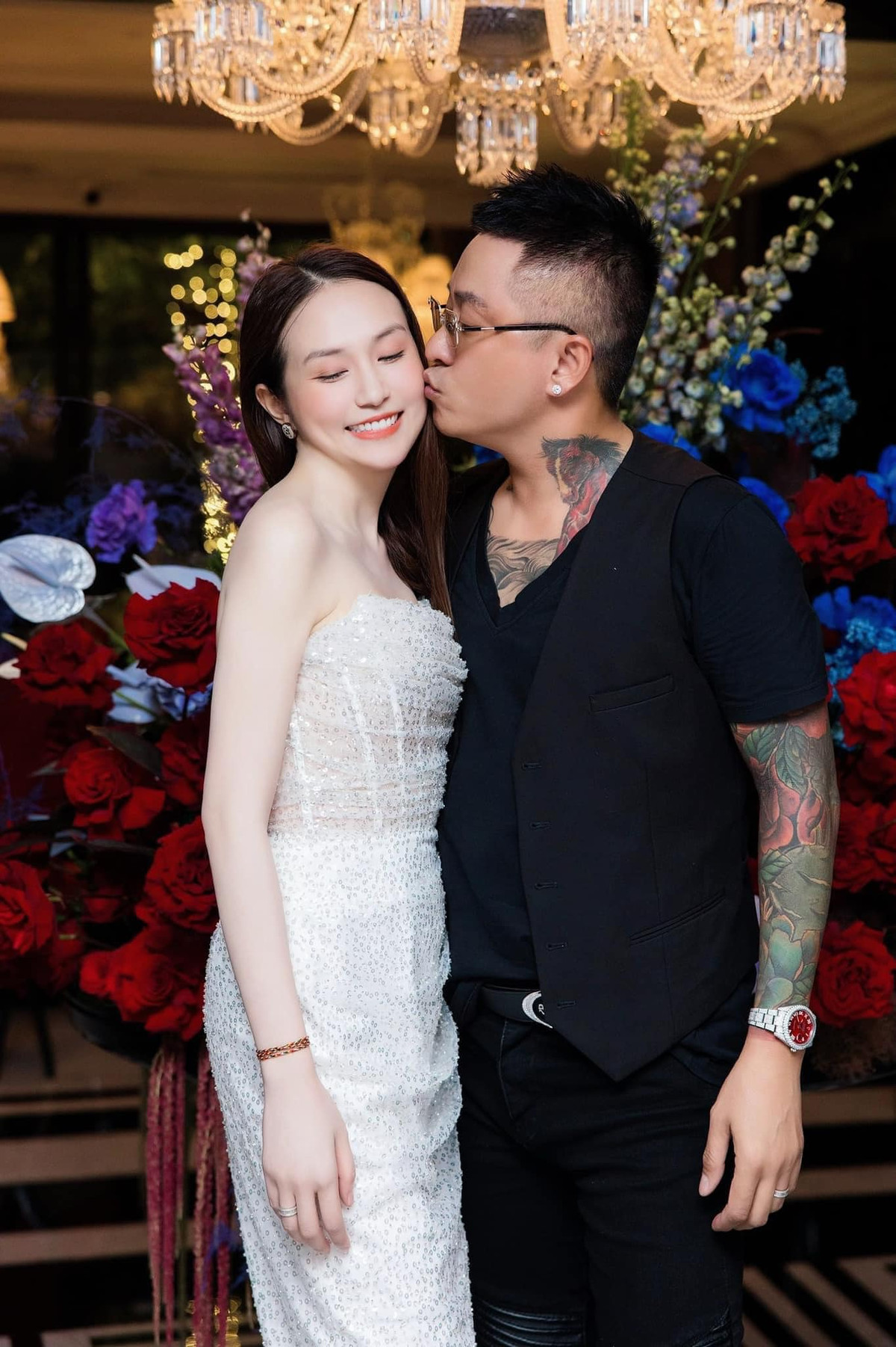 Ở độ tuổi ngoài 40, có thể nói Tuấn Hưng đã có cuộc sống viên mãn. Ảnh: FBNV