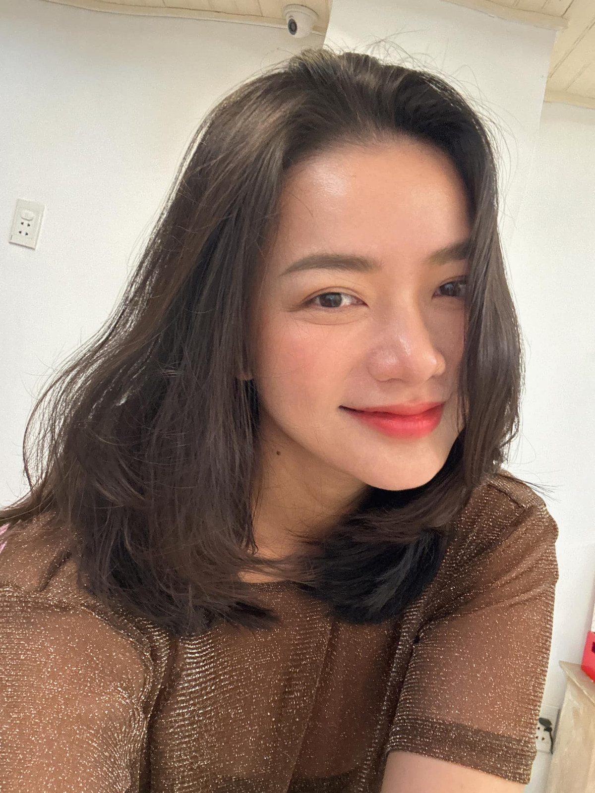 Trong 9 năm hôn nhân, Phan Như Thảo hạnh phúc khi có sự động viên, đồng hành mọi lúc mọi nơi của ông xã. Ảnh: FB Phan Như Thảo