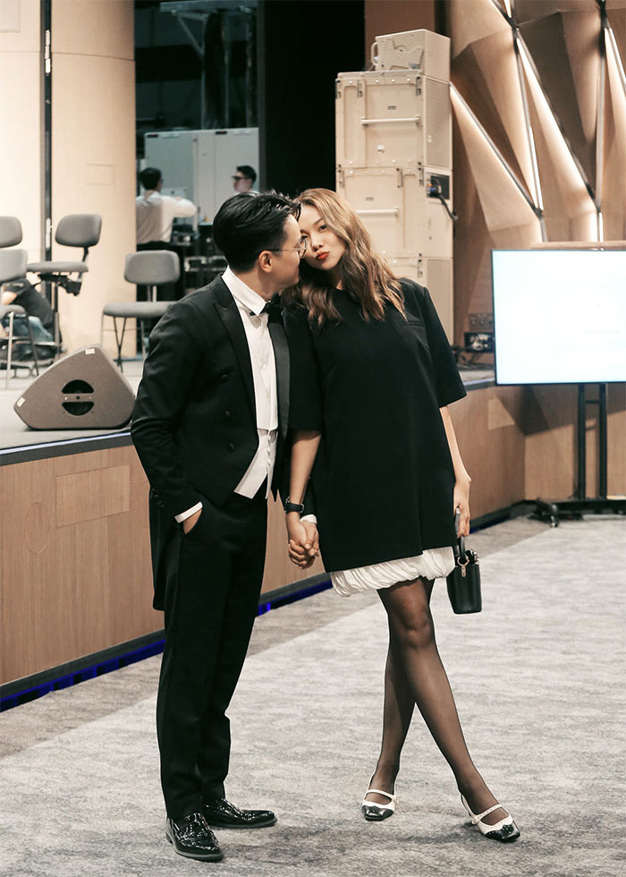 Thanh Hằng là một siêu mẫu, hoa hậu, diễn viên và nhà sản xuất phim. Cô được biết đến sau khi giành vương miện Hoa hậu Người mẫu qua ảnh 2002. Sau đó cô trở thành người mẫu và tham gia một số bộ phim như: "Nụ hôn thần chết", "Mỹ nhân kế", "Những cô gái chân dài", "Tuyết nhiệt đới", "Tháng năm rực rỡ", "Chị chị em em"... (Ảnh: FB Thanh Hằng)