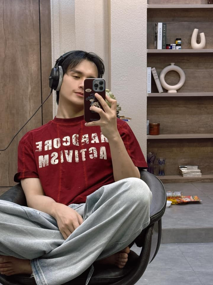 Ca sĩ Nguyễn Trần Trung Quân thúc ép bản thân sớm trở lại đường đua âm nhạc.