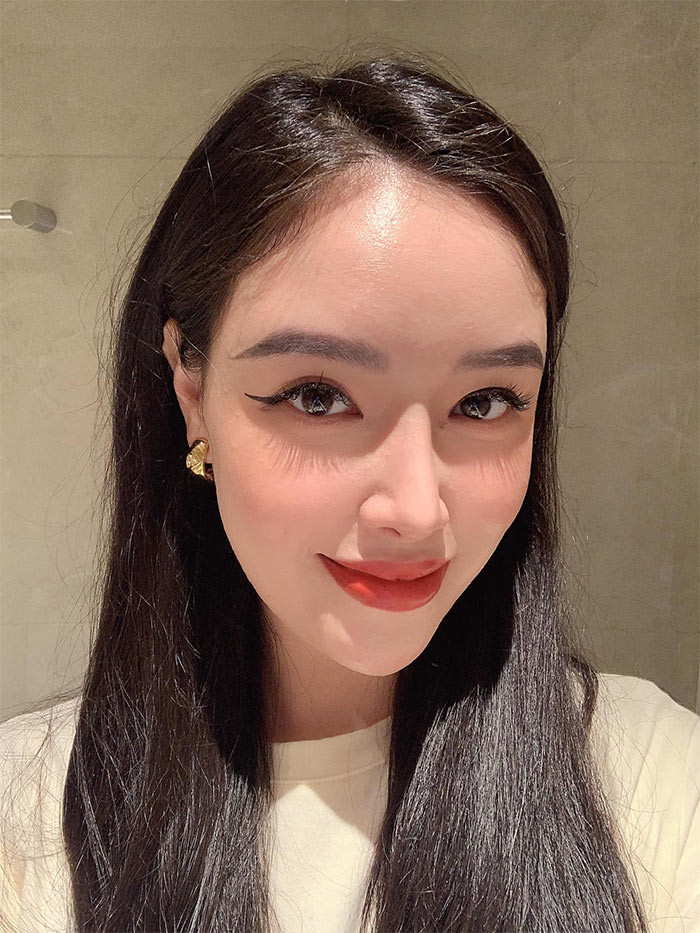 Đã là mẹ hai con nhưng Mai Ngọc Phượng vẫn giữ được vóc dáng và sự trẻ trung.