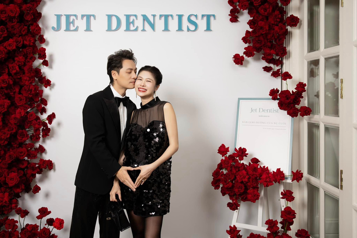 Cô vẫn giữ được sự rạng rỡ và trẻ trung ngay cả khi đang mang thai lần thứ ba. Ảnh: FB Thuy Anh Le