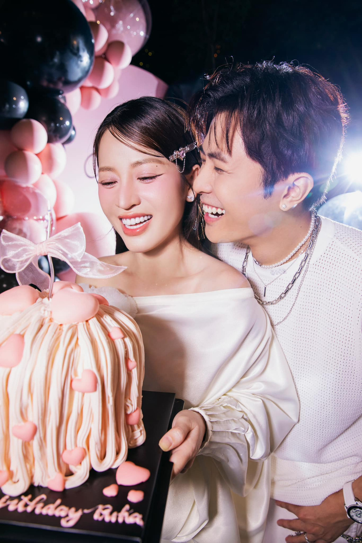 Puka tổ chức buổi tiệc sinh nhật thân mật để chào đón tuổi 35. Ảnh: FB PuKa