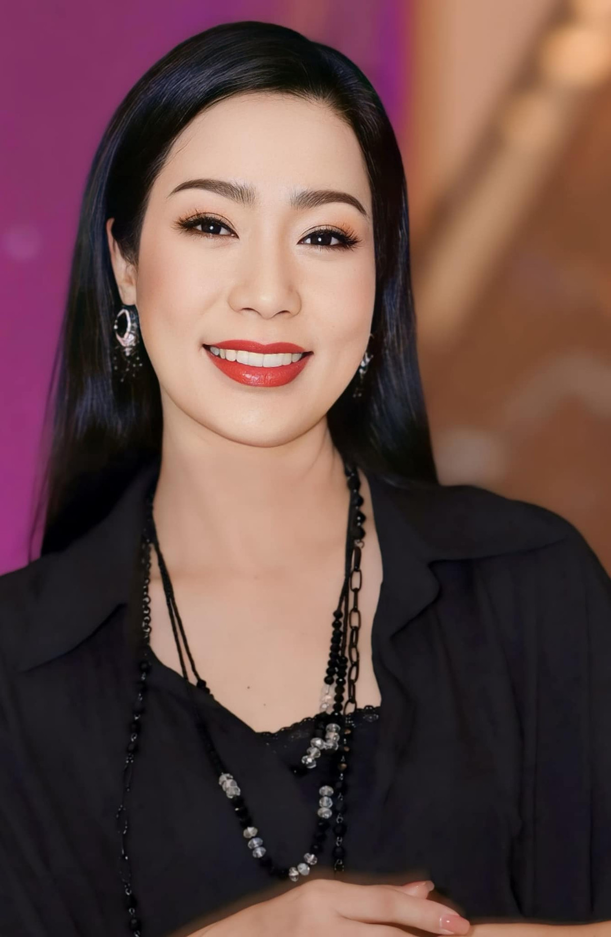 NSND Trịnh Kim Chi viết: "Tháng mới đầy yêu thương". Ảnh: FB Trịnh Kim Chi