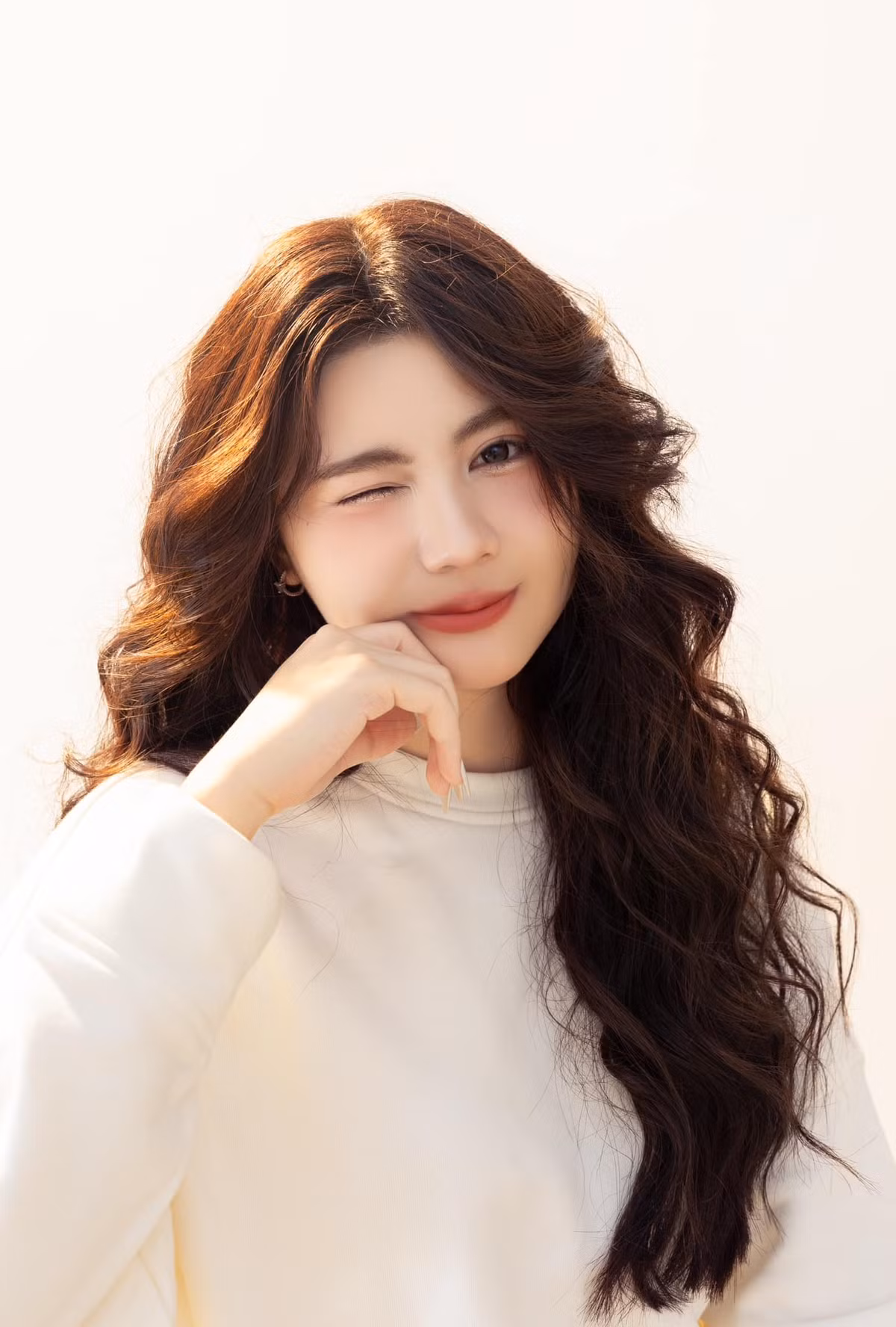 Nét đẹp của Hạt Dẻ được ví như sự kết hợp hoàn hảo giữa bố và mẹ.