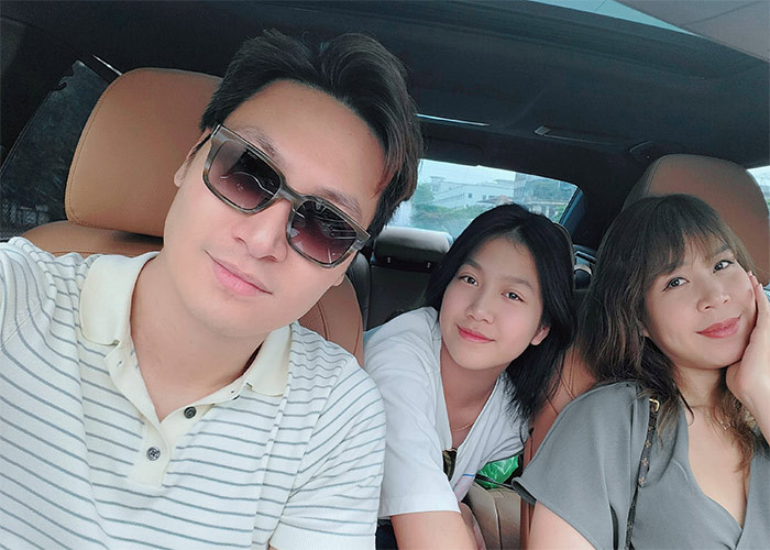 Nhiều người nhận xét con gái Mạnh Trường ngày càng thanh tú và xinh xắn.